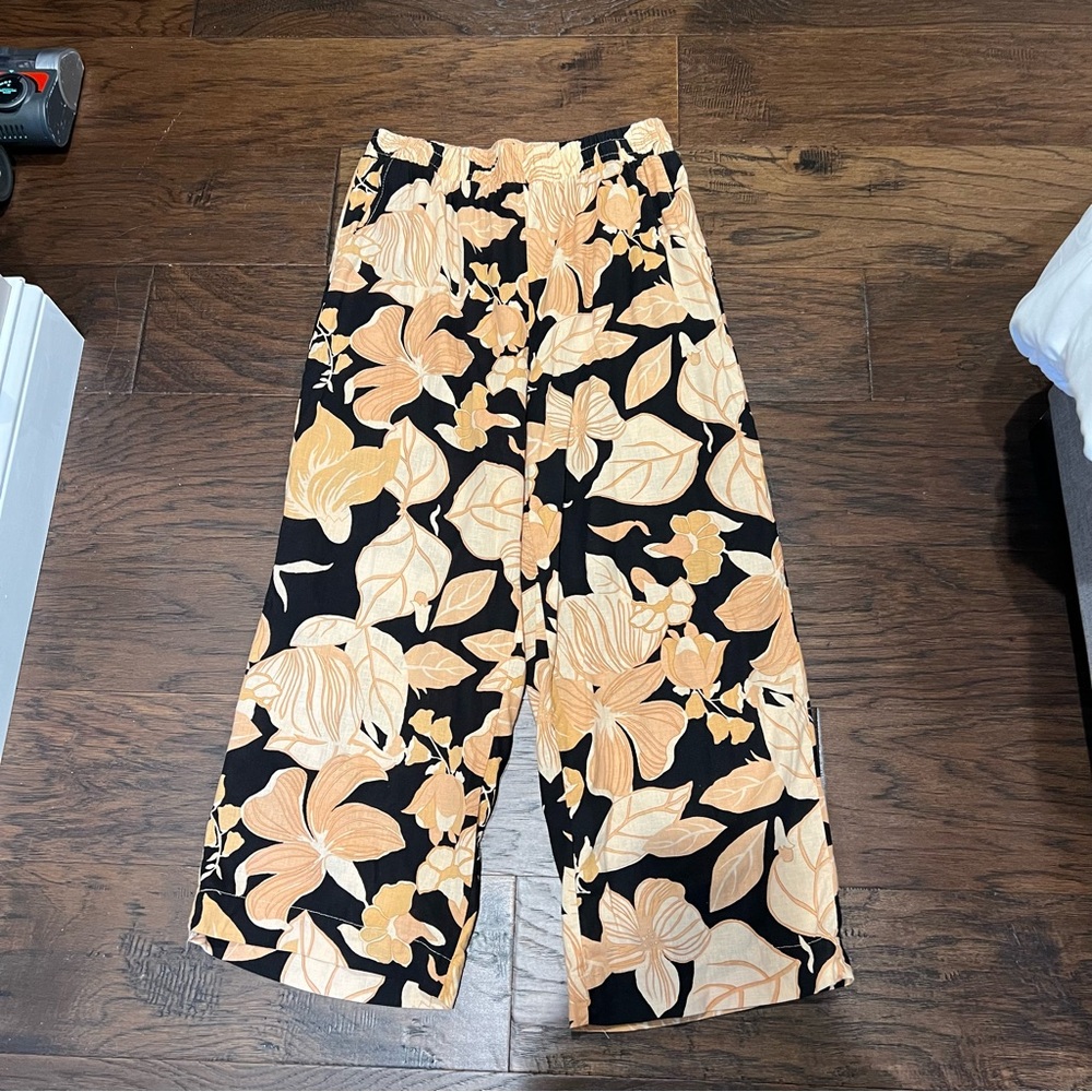 Matching set - Picture 2 of 7